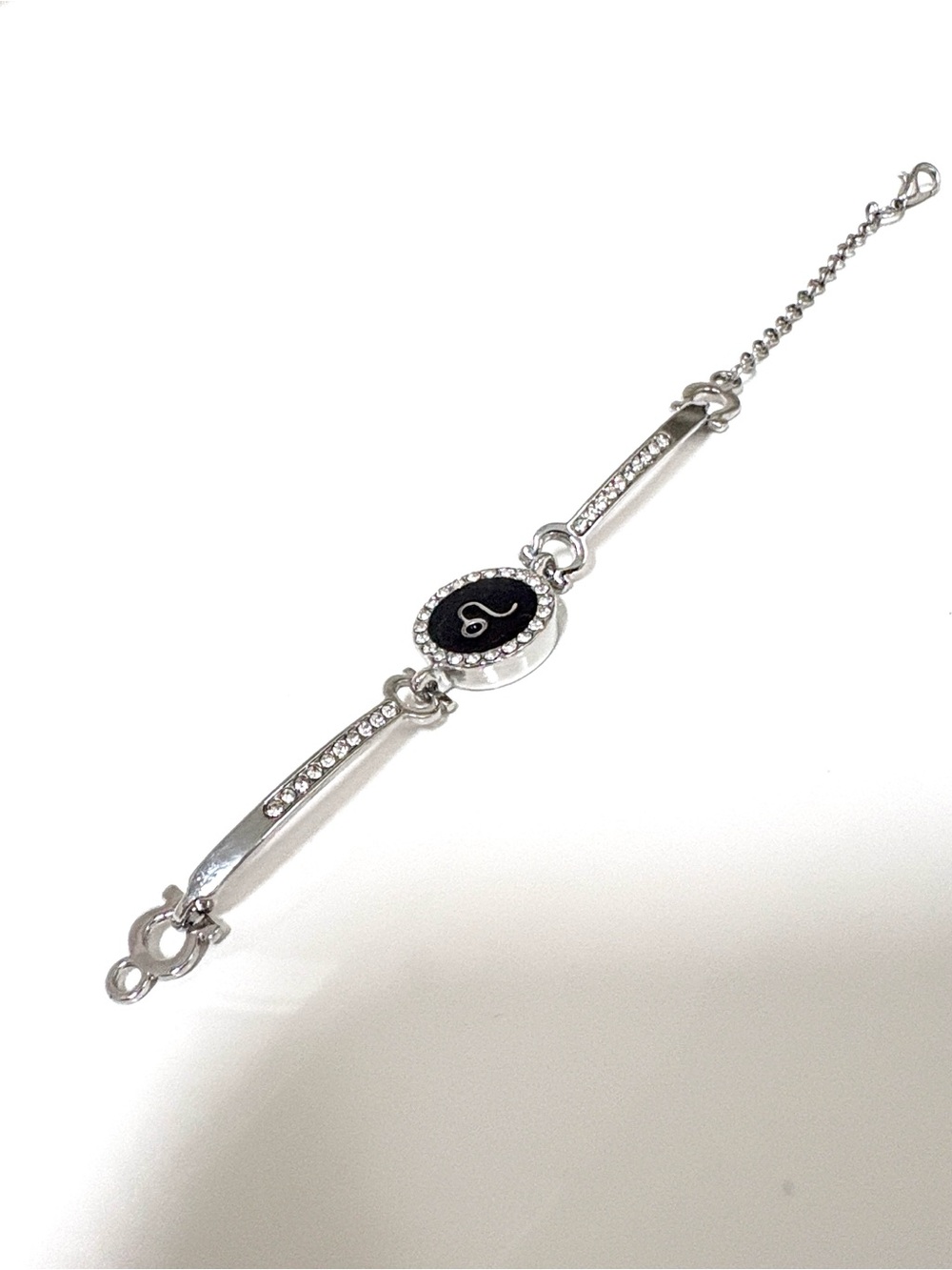 Silver-Tone Zodiac Leo Bracelet with Black Dial Crystal Embellishments S/XS - Picture 2 of 8